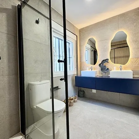 Elegance In The Heart Of Apartment Malaga