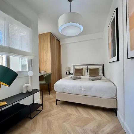 Elegance In The Heart Of Apartment *